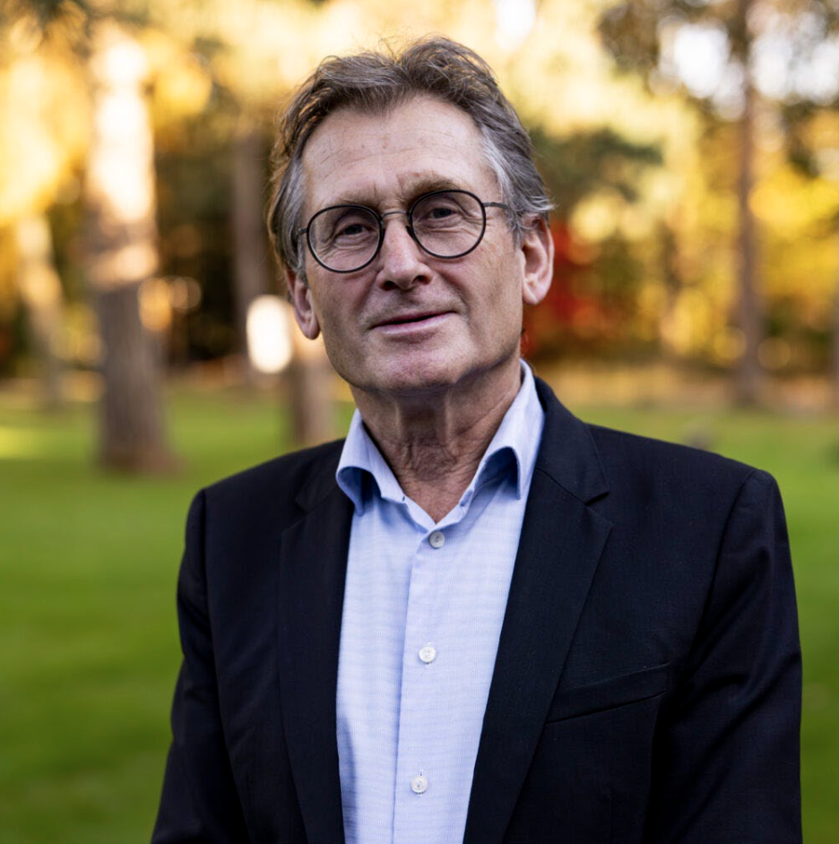 Medium shot of Ben Feringa